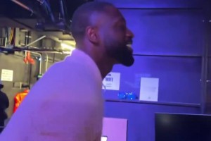 韦德砍87分后喊话阿德巴约🤣