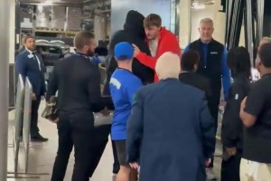 此前进攻万花筒安东尼和小动作教科书保罗的美式单挑...